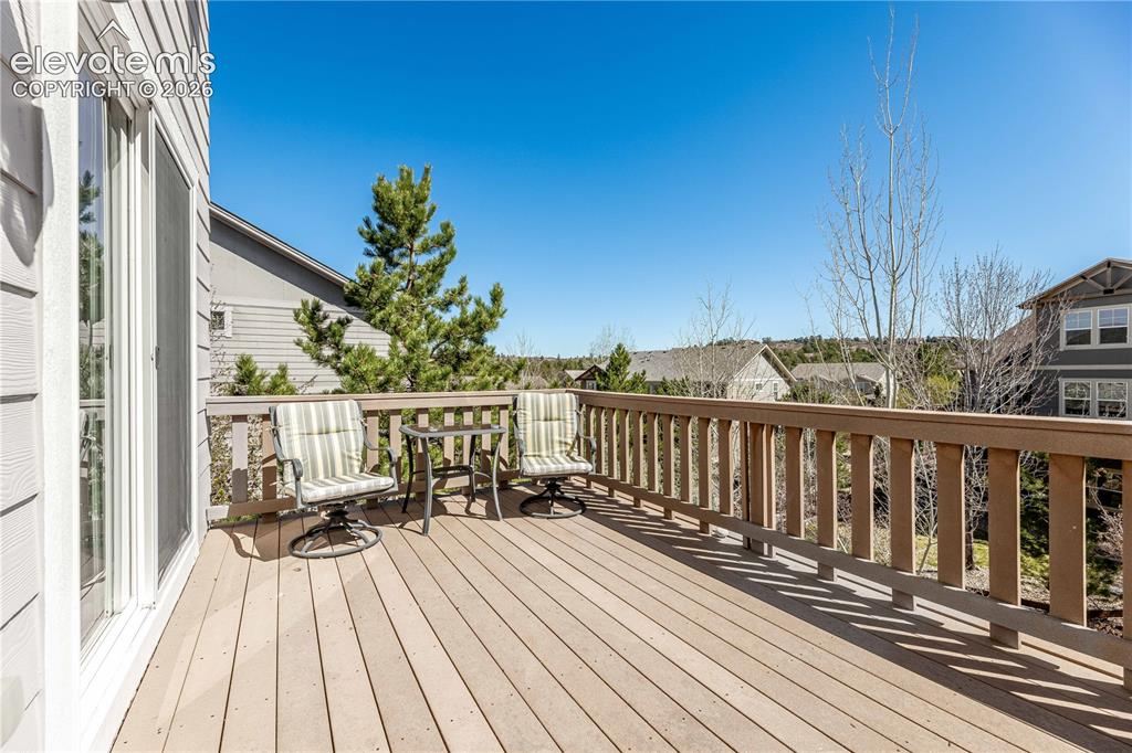 Image 36 of 46: Deck