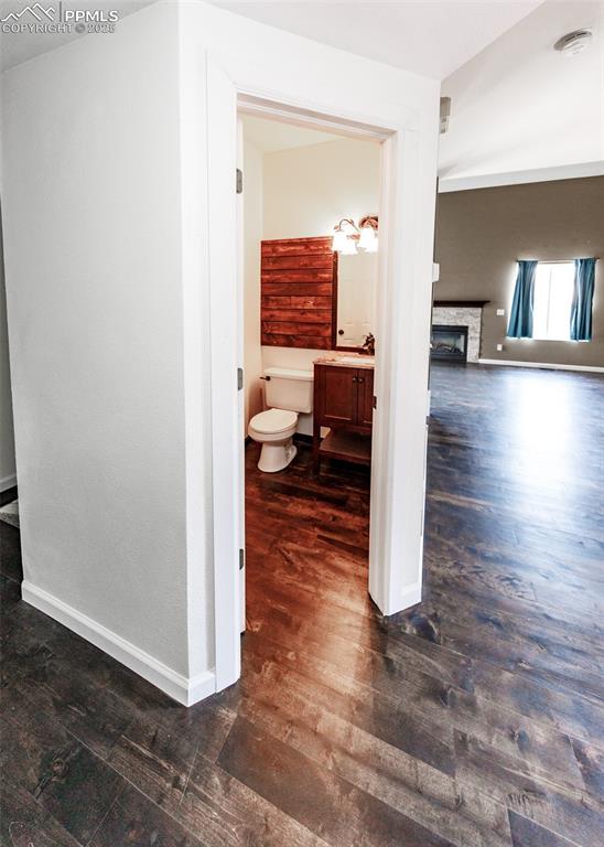 Image 16 of 38: Bathroom