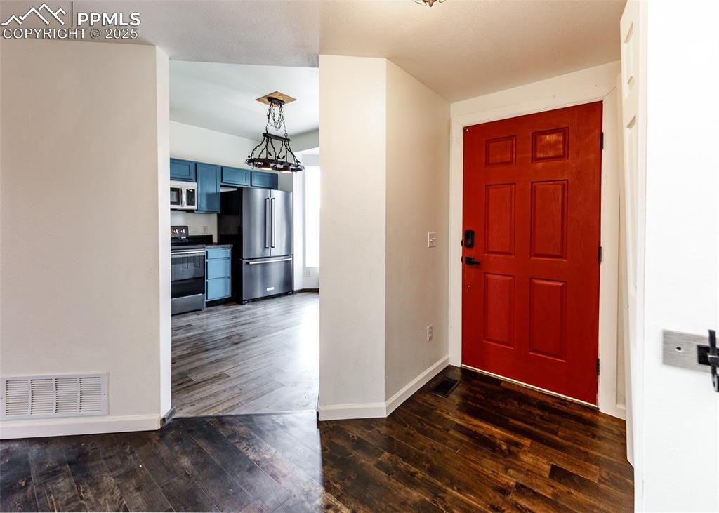 Image 2 of 38: Entry