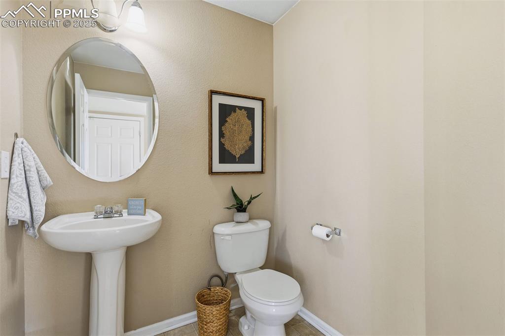 Image 13 of 36: Bathroom