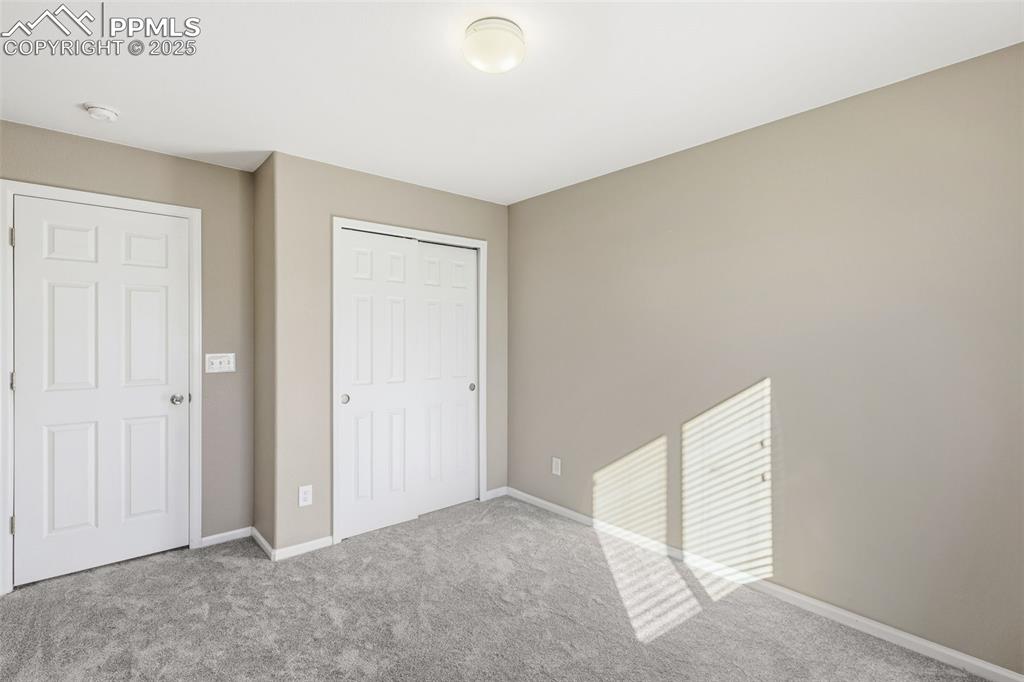 Image 32 of 36: Bedroom