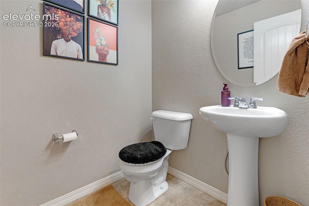 Image 11 of 28: Bathroom
