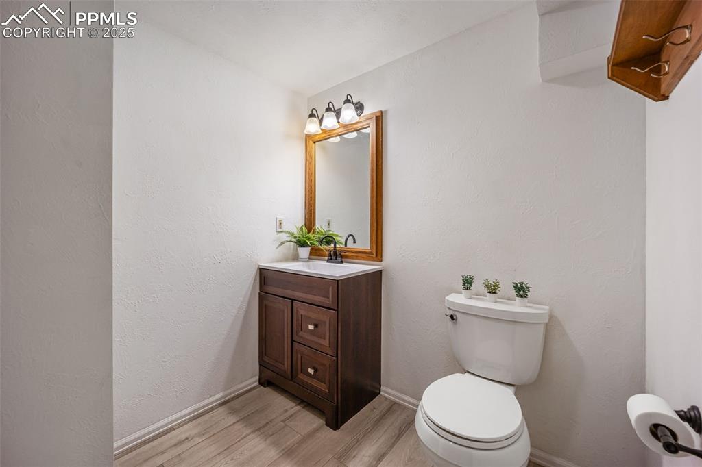 Image 26 of 48: 3/4 Bath en-suite in Primary bedroom on basement walk our level