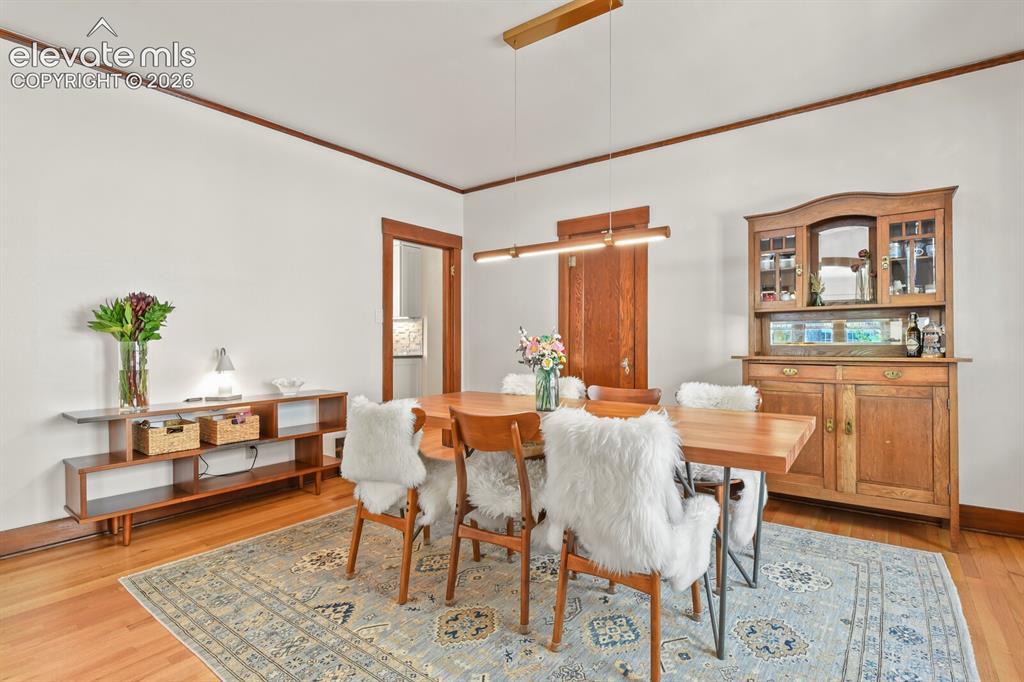 Image 13 of 46: Dining Area
