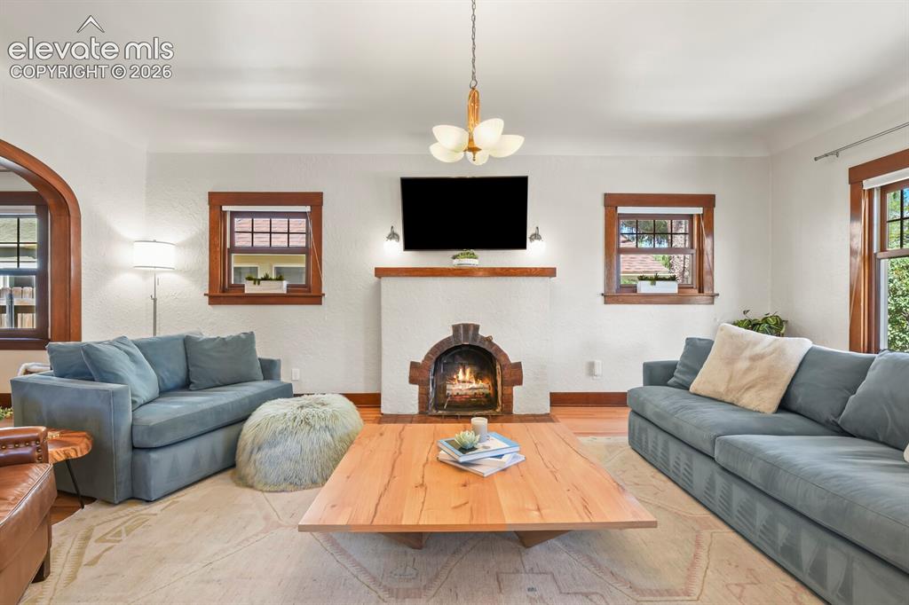 Image 7 of 46: Living Room