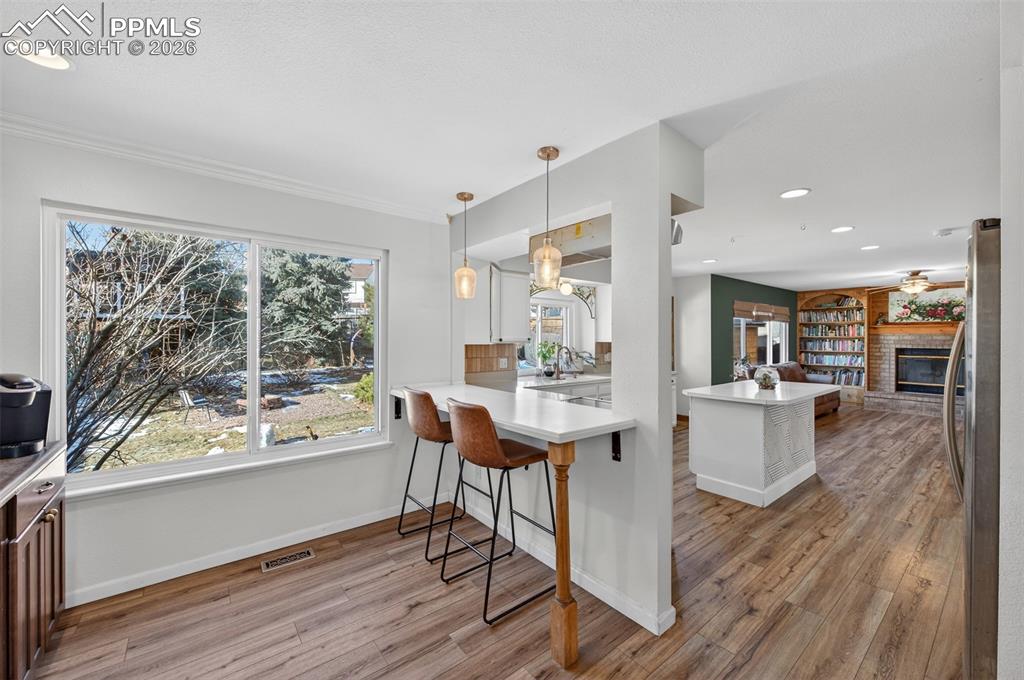 Image 10 of 44: Kitchen