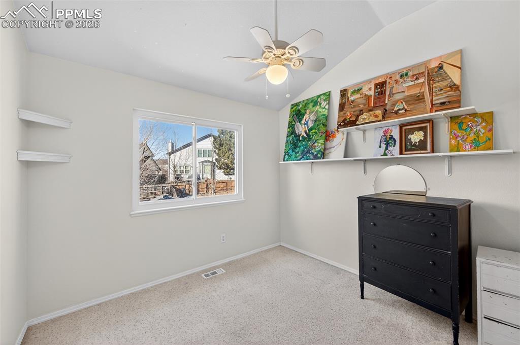 Image 27 of 44: Bedroom