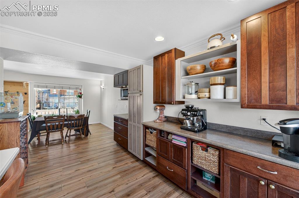 Image 8 of 44: Kitchen