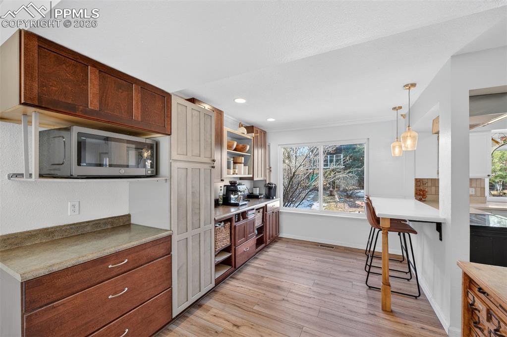 Image 9 of 44: Kitchen