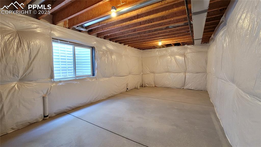 Image 31 of 33: Basement