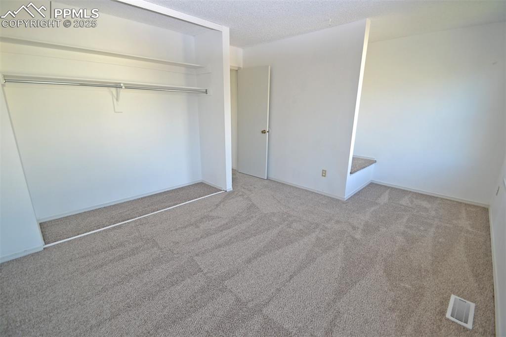 Image 30 of 34: Bedroom