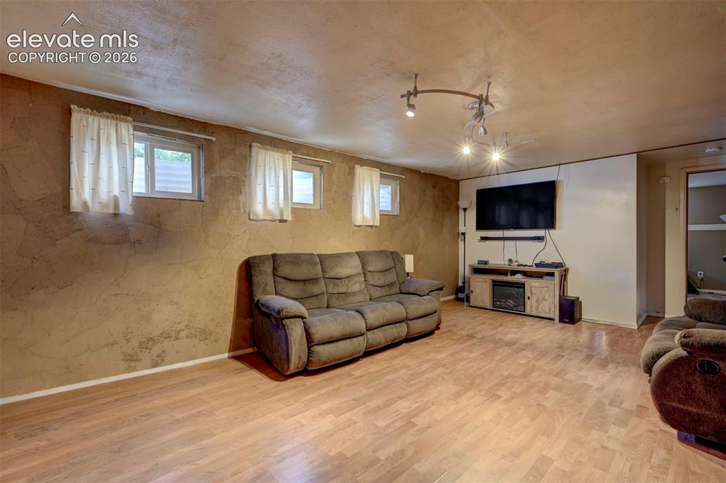 Image 15 of 28: Living Room