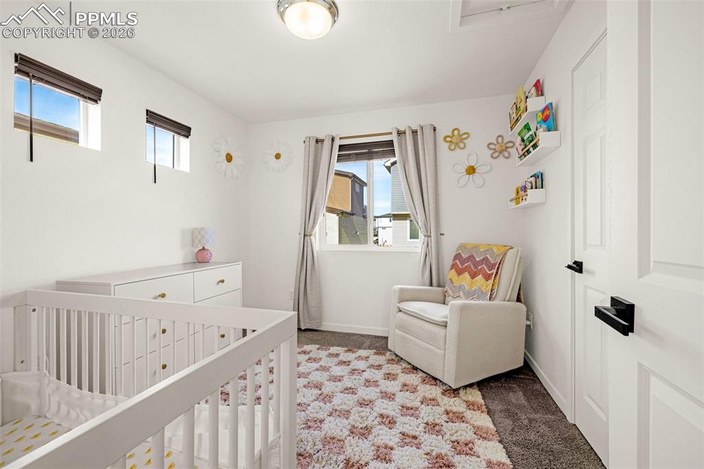 Image 24 of 36: Bedroom