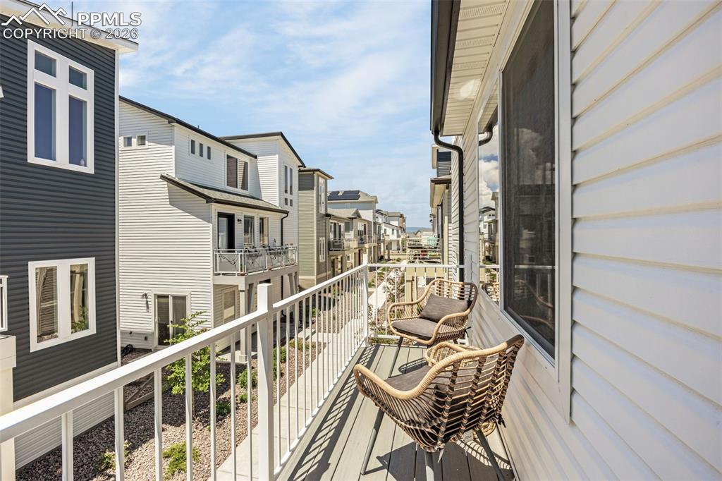 Image 30 of 36: Balcony