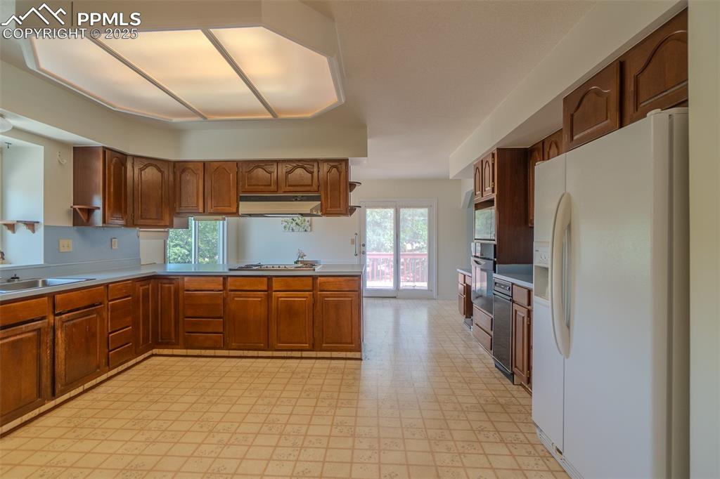 Image 14 of 48: Refrigerator included