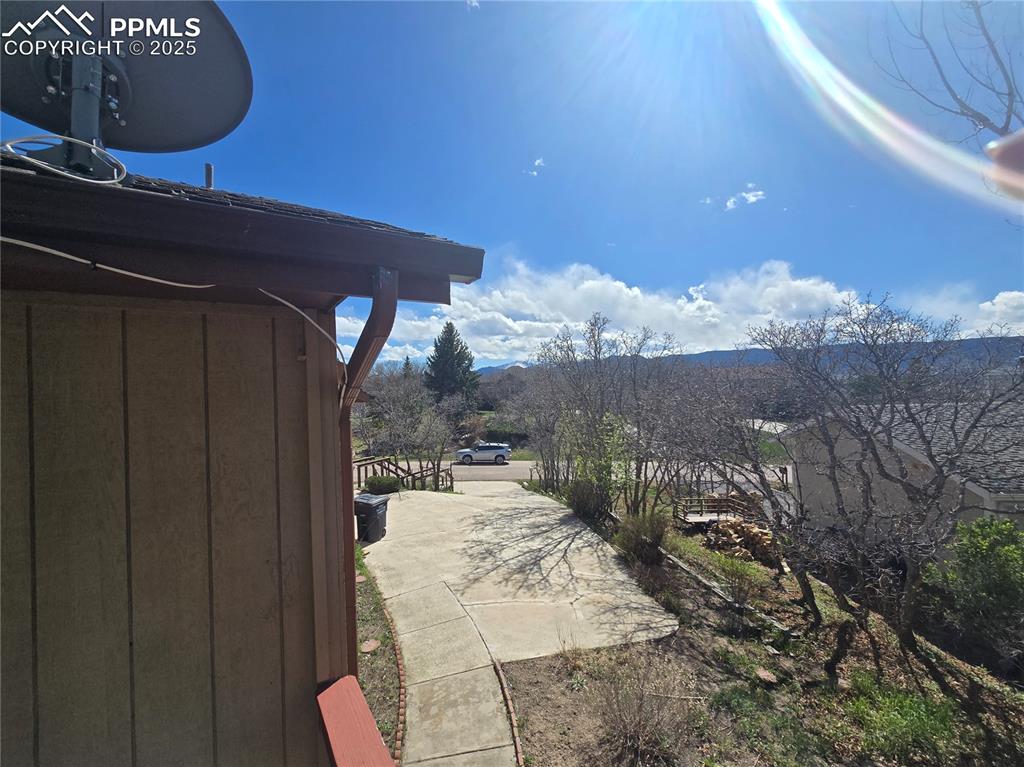 Image 47 of 48: Seasonal mountain views from deck