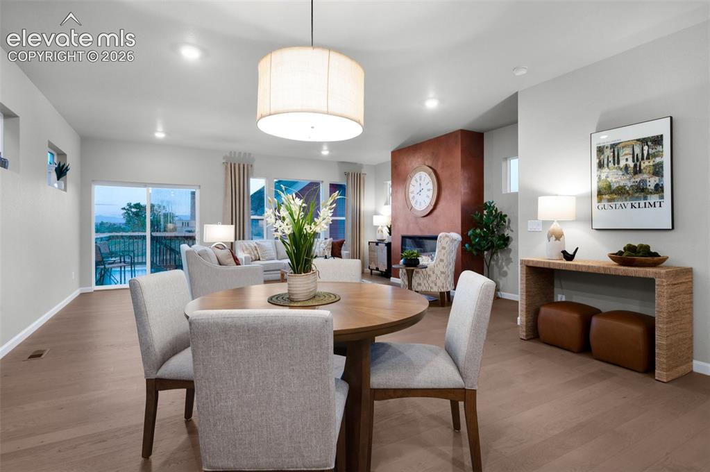 Image 15 of 47: Dining Area