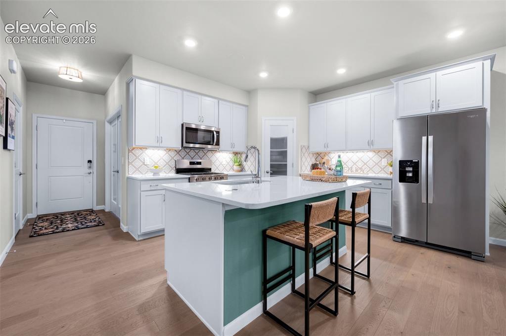 Image 9 of 47: Kitchen