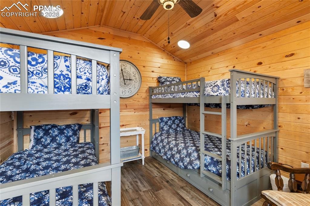 Image 26 of 42: Inside the outdoor-access bunkhouse!