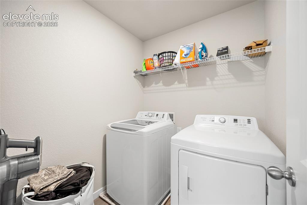Image 20 of 30: Laundry
