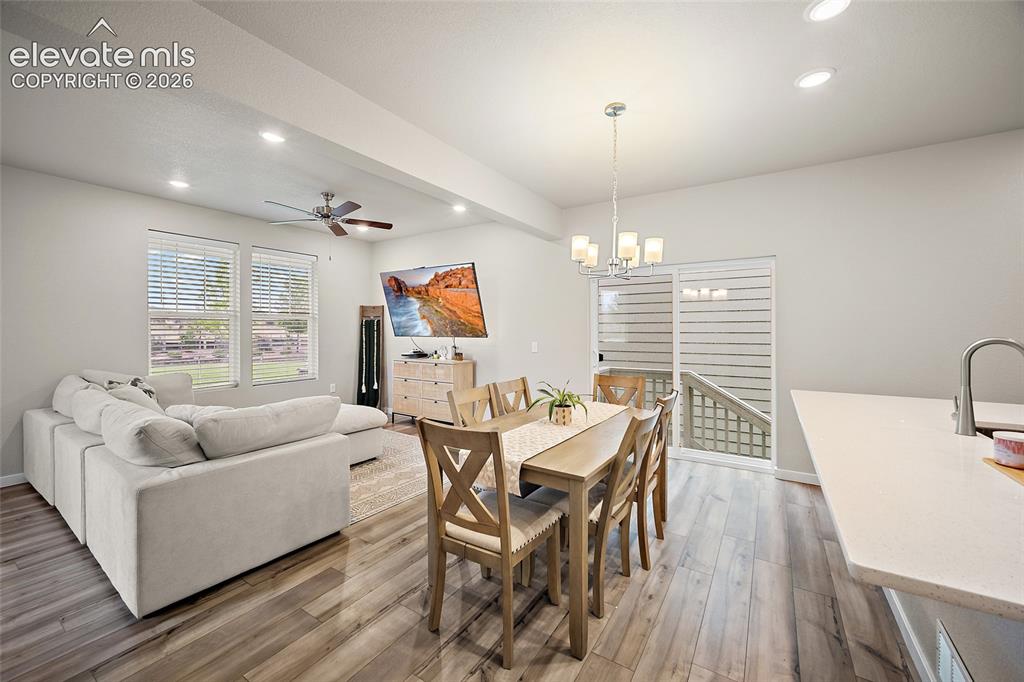 Image 9 of 30: Dining Area