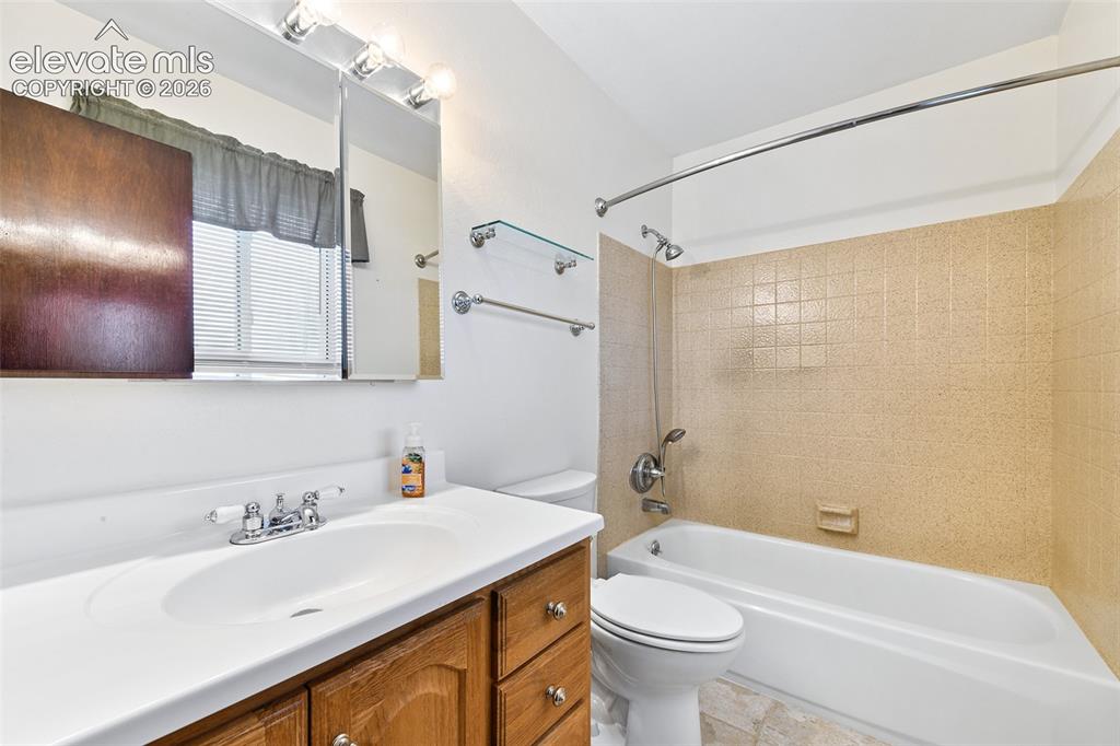 Image 22 of 46: Master Bathroom
