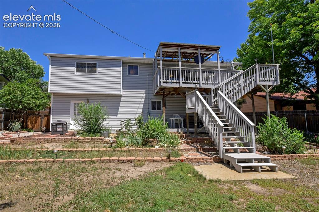 Image 36 of 46: Back of Structure