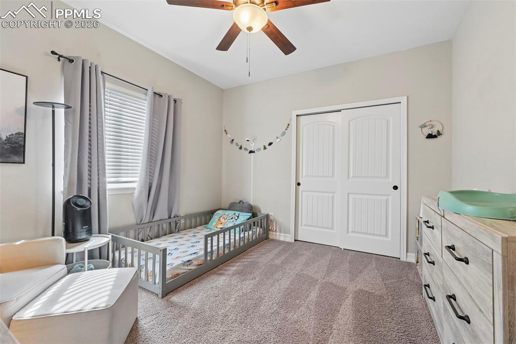 Image 25 of 50: Bedroom