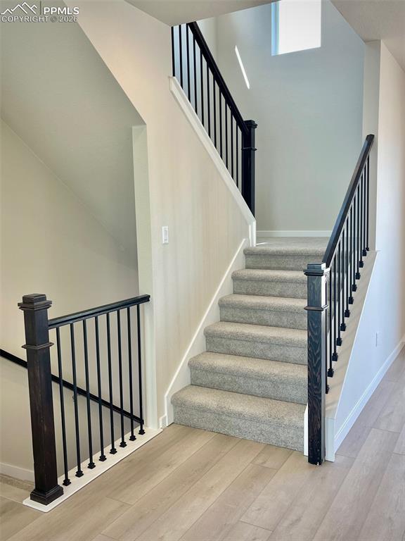 Image 2 of 8: No Description Available