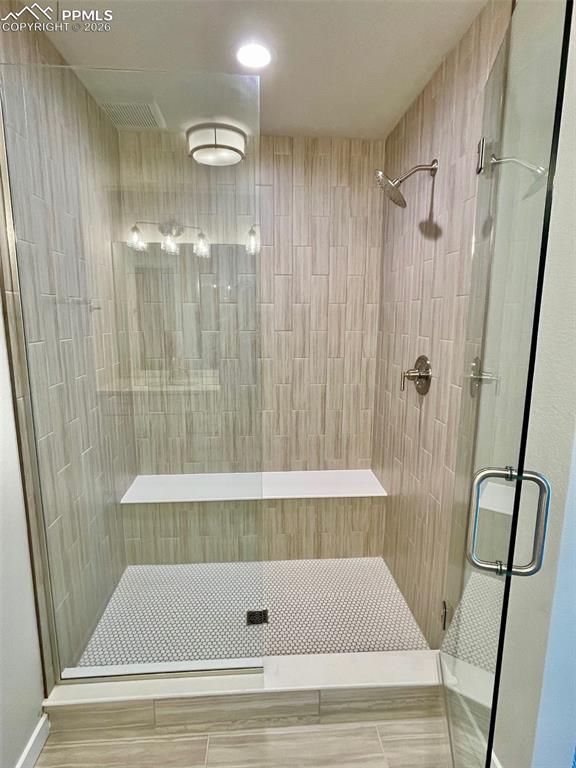 Image 3 of 8: No Description Available