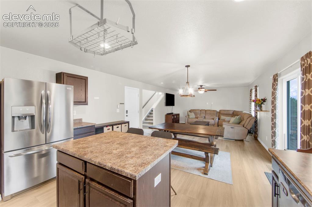 Image 13 of 37: Kitchen