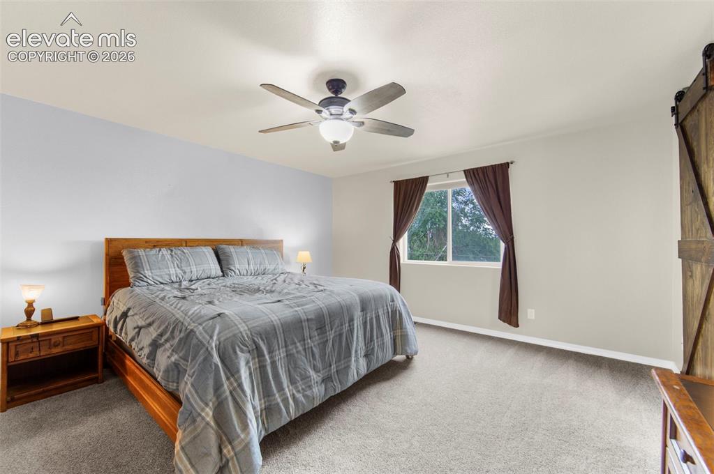 Image 14 of 37: Bedroom