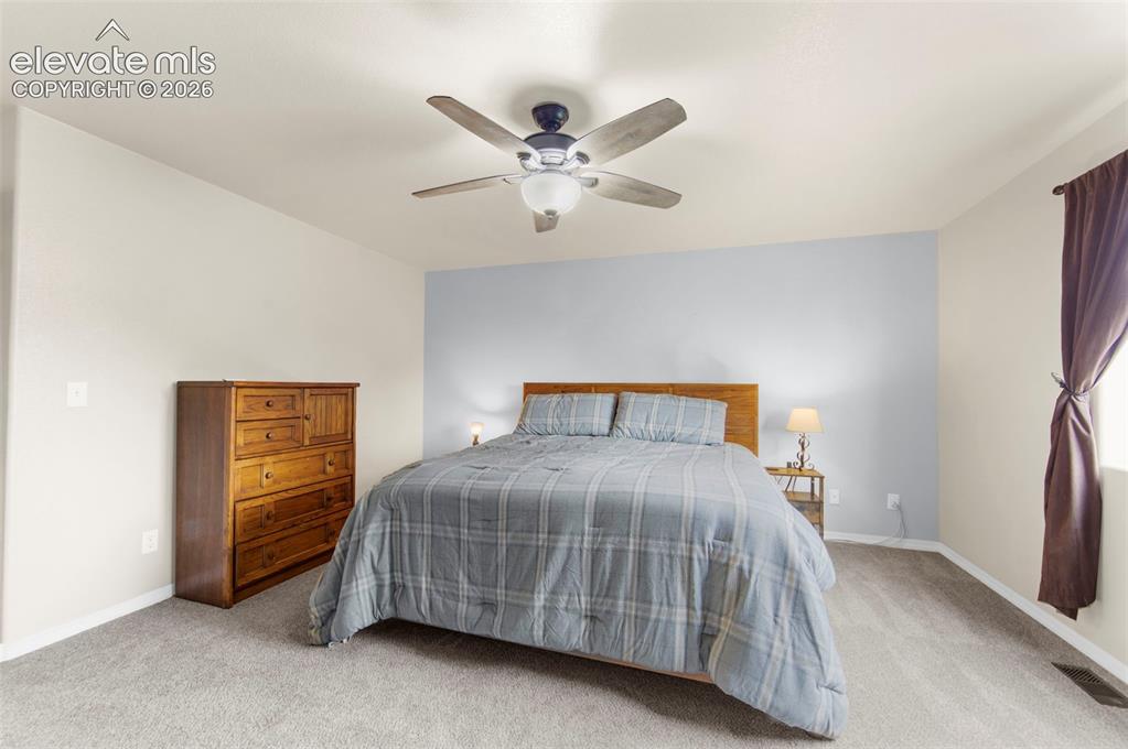 Image 15 of 37: Bedroom