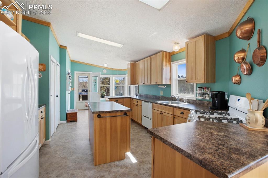 Listing 8165435, Image 8 of 50