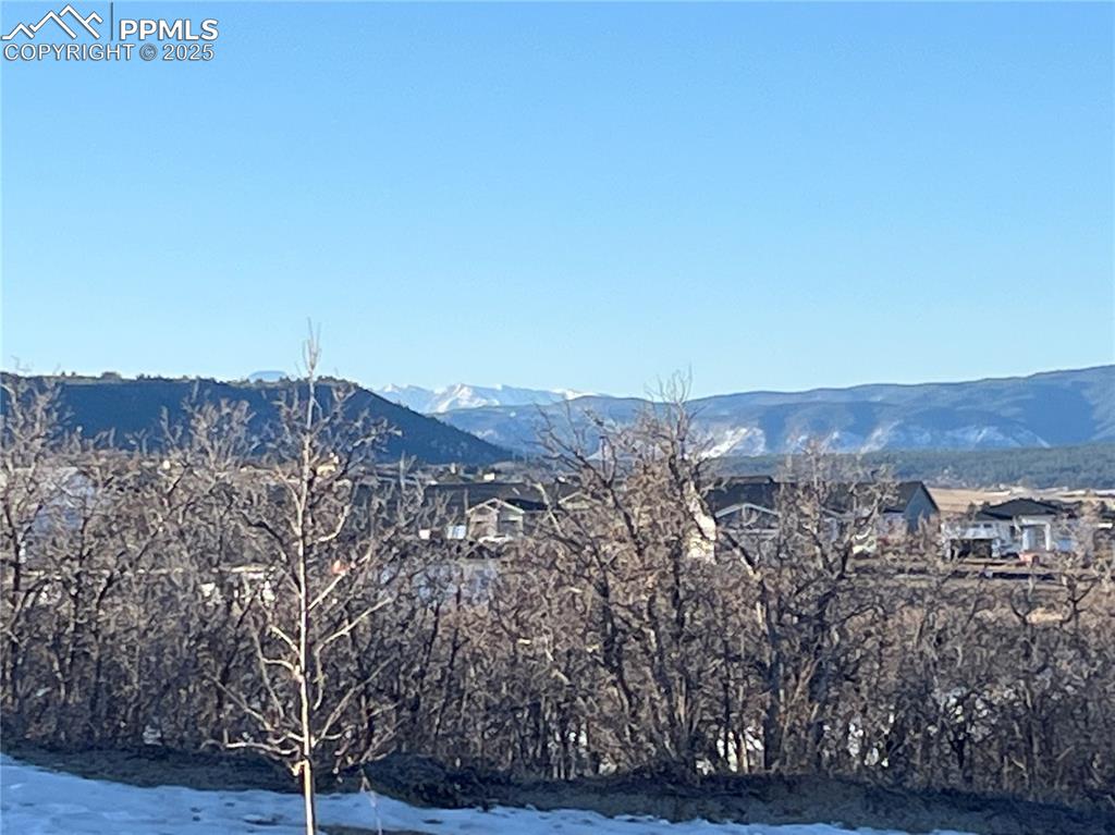 Image 40 of 49: Stunning mountain views from the front deck.