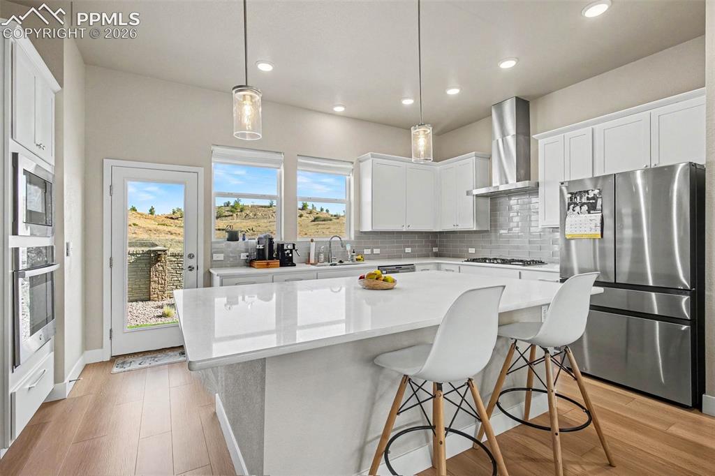 Image 10 of 26: Kitchen
