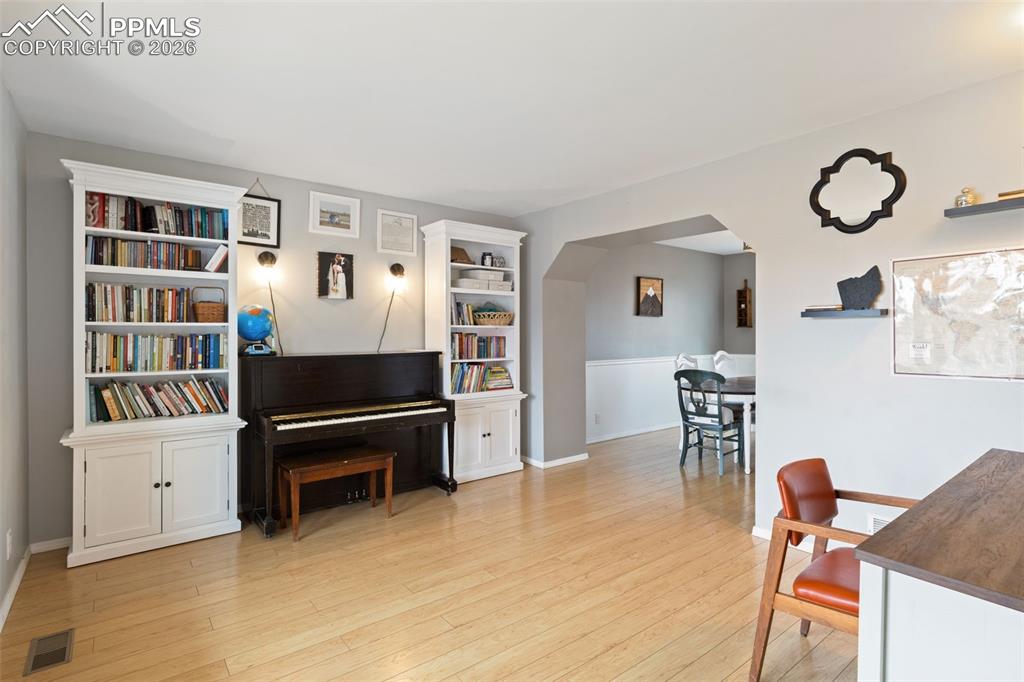 Image 5 of 44: No Description Available