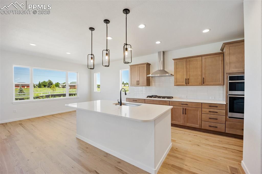 Image 3 of 14: Kitchen