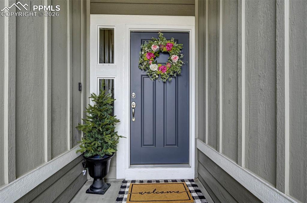 Image 4 of 41: Entrance to property