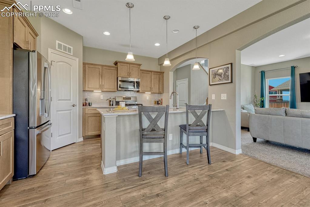 Image 11 of 50: Kitchen