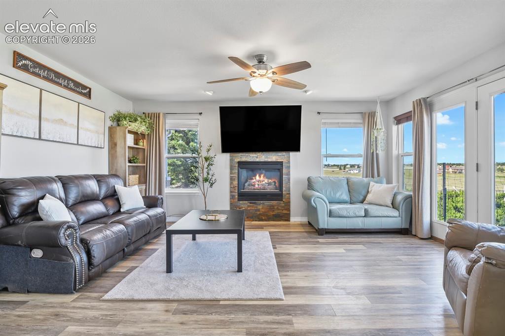 Image 11 of 50: Living Room