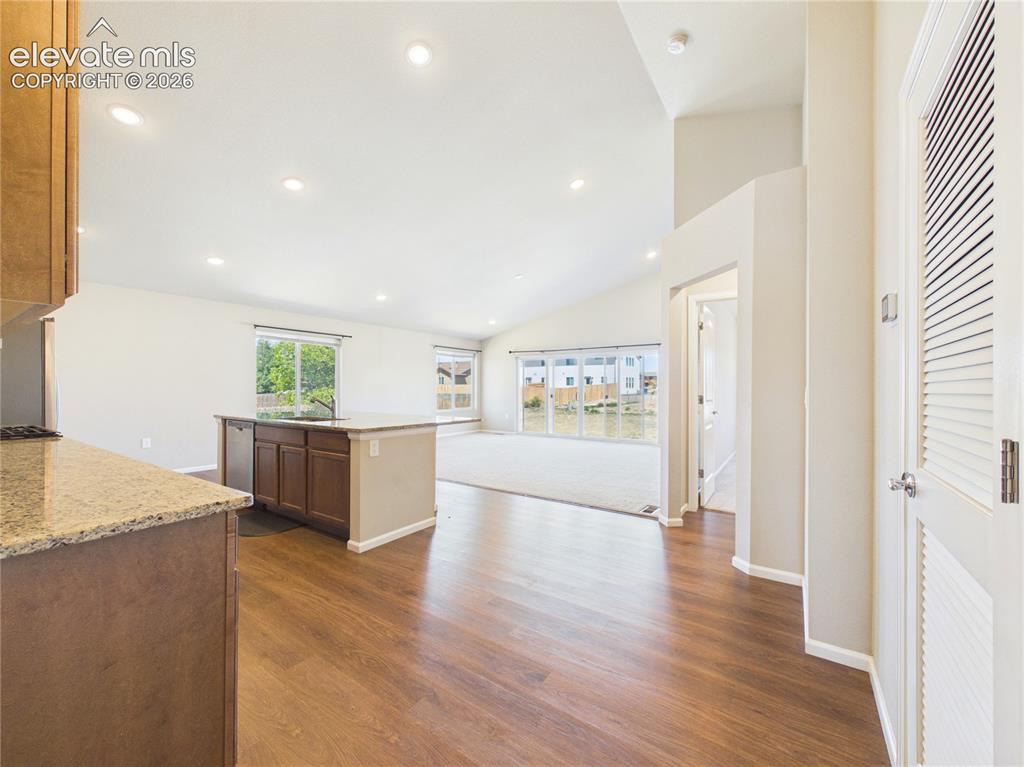 Image 9 of 43: Kitchen