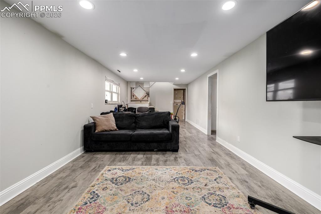 Image 24 of 41: Living Room