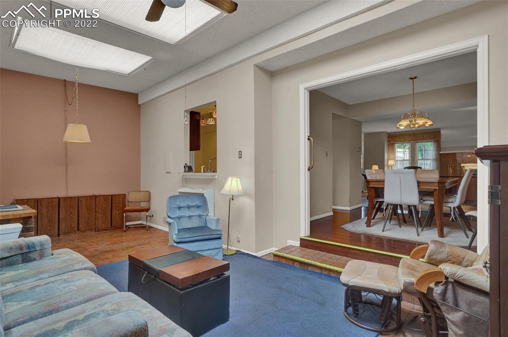 Listing 8183299, Image 14 of 38