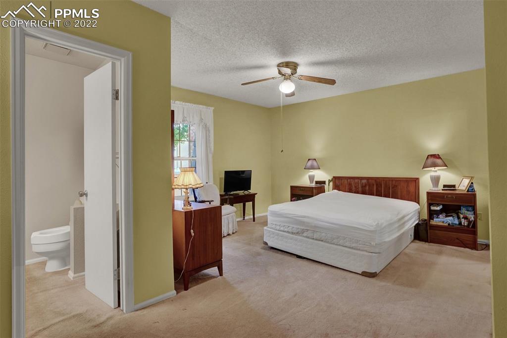 Listing 8183299, Image 19 of 38