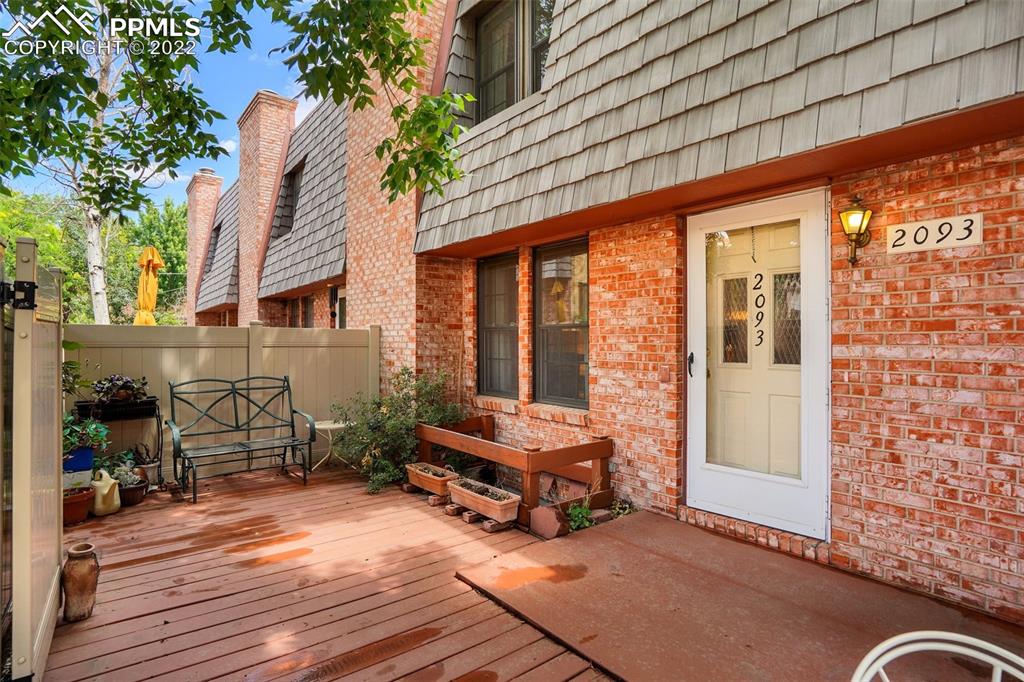 Listing 8183299, Image 3 of 38
