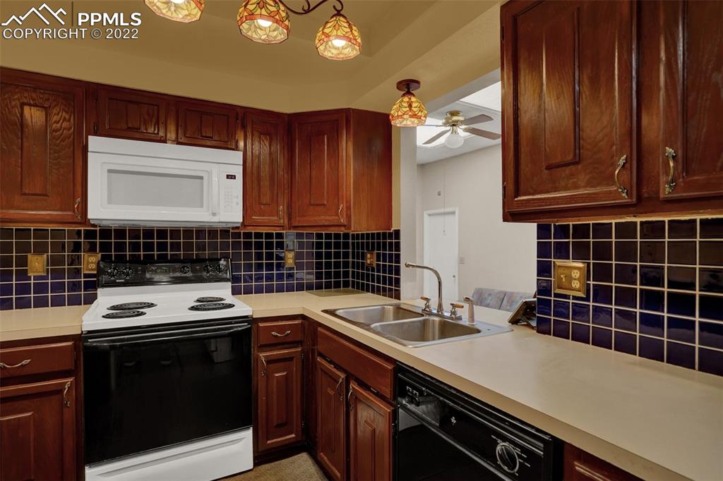 Listing 8183299, Image 9 of 38