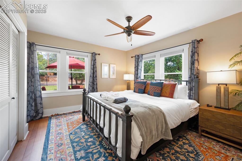 Image 12 of 42: Spacious Primary bedroom