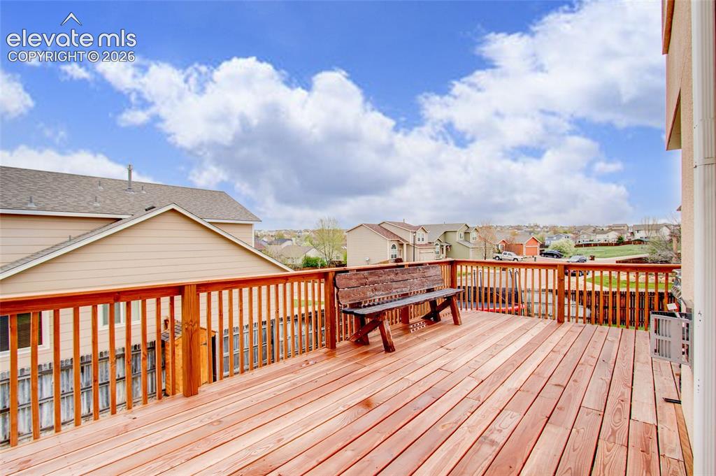 Image 35 of 39: Deck