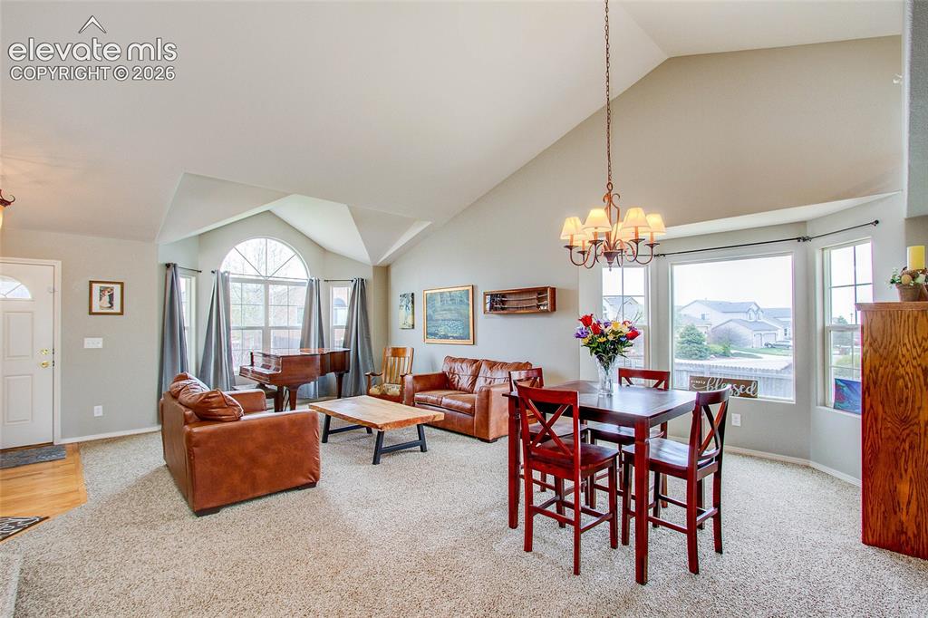 Image 8 of 39: Dining Area